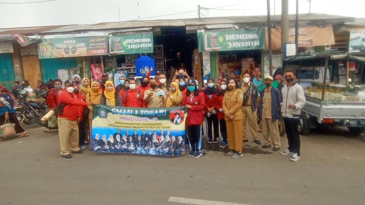 Pembagian masker, Pasar tosari